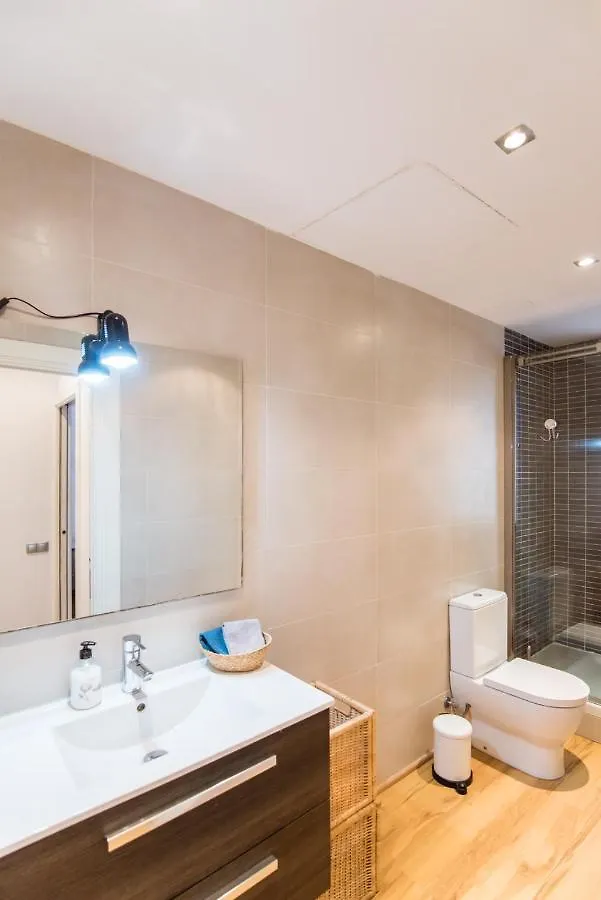 One Bedroom Apartment Close To Beach Barcelona Spain
