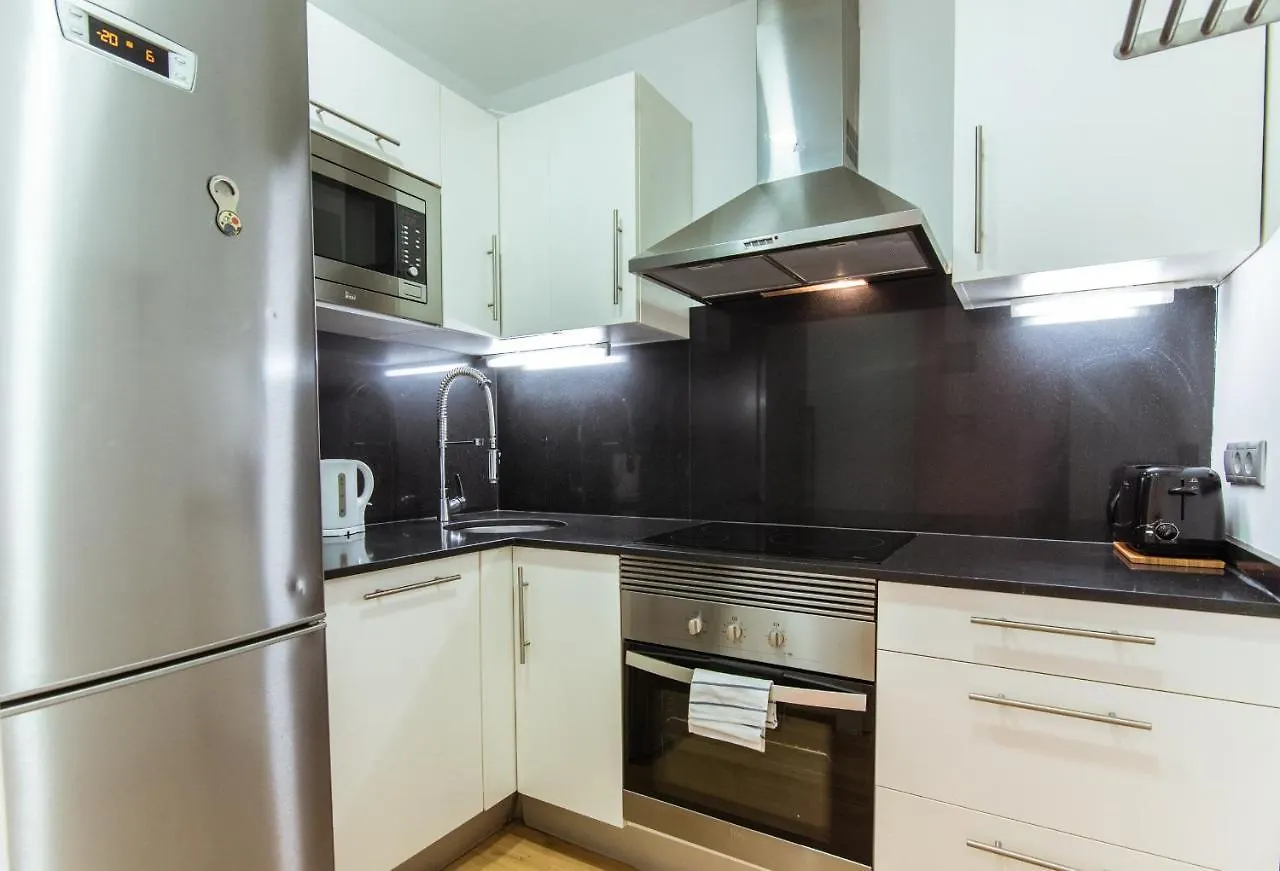 One Bedroom Apartment Close To Beach Barcelona